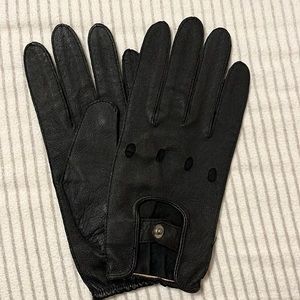 Like New Faux leather Gloves